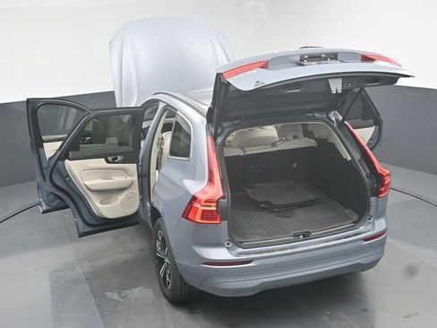 Used 2022 Volvo XC60 B5 Momentum w/ Advanced Package AWD/4WD image 50
