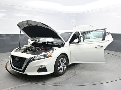 Used 2021 Nissan Altima 2.5 S FWD image 48