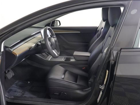 Used 2023 Tesla Model 3 Standard Range image 28