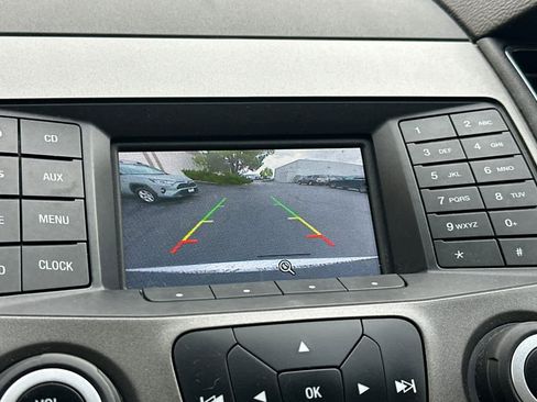 Used 2018 Ford Taurus SE image 20