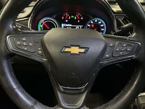 Used 2018 Chevrolet Malibu Hybrid w/ Driver Confidence Package image 14