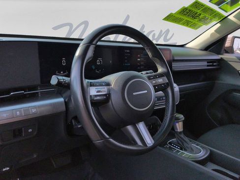 Used 2024 Hyundai Kona SEL AWD/4WD image 14