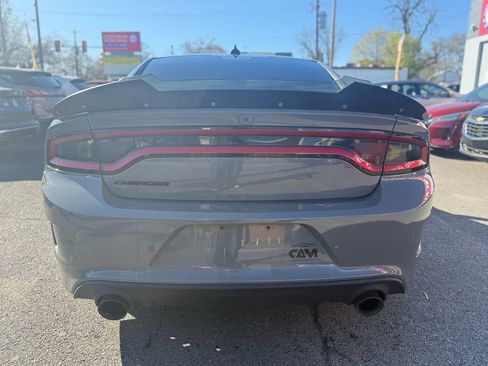 Used 2018 Dodge Charger R/T Scat Pack RWD image 7