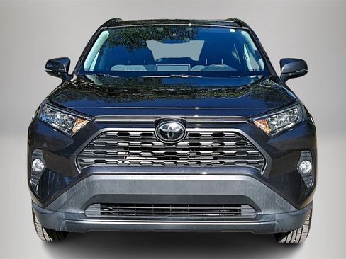 Used 2021 Toyota RAV4 XLE image 3