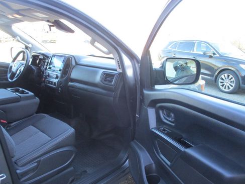 Used 2023 Nissan Titan S AWD/4WD image 24