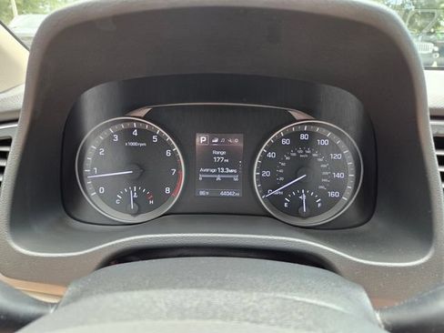 Used 2018 Hyundai Elantra Limited FWD image 27