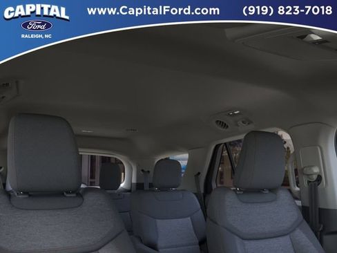 New 2026 Ford Explorer Active RWD image 22