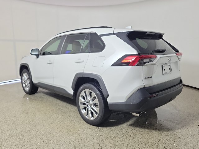 Used 2024 Toyota RAV4 XLE Premium FWD image 7