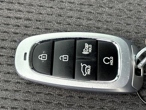 Used 2023 Hyundai Santa Fe SEL image 26