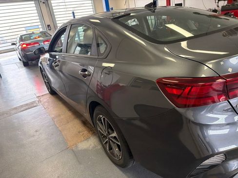 Used 2022 Kia Forte LXS FWD image 7