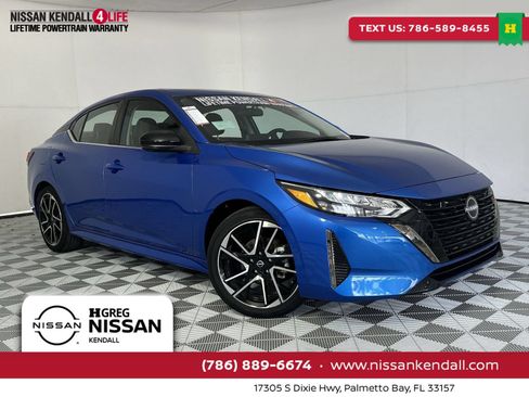 Certified 2025 Nissan Sentra SR w/ SR Premium Package FWD image 1