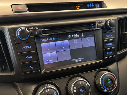 Used 2018 Toyota RAV4 LE w/ All Weather Liner Package AWD/4WD image 13