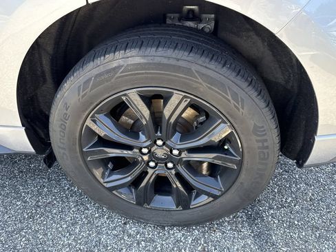 Used 2023 Ford Edge SE w/ Black Appearance Package AWD/4WD image 19