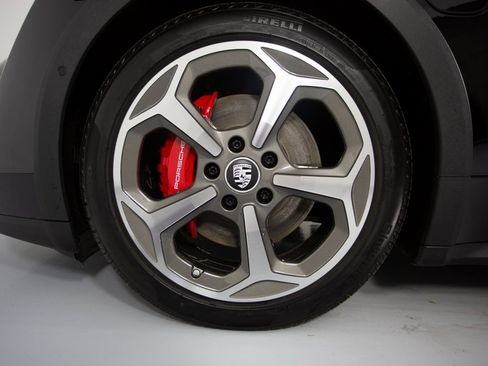 Certified 2023 Porsche Taycan 4S image 14