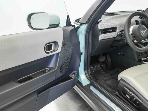 Used 2025 MINI Cooper S image 21