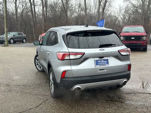 Certified 2022 Ford Escape SEL image 5