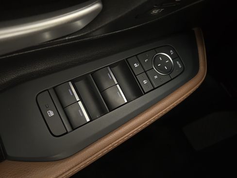 Used 2024 Toyota Grand Highlander AWD image 27