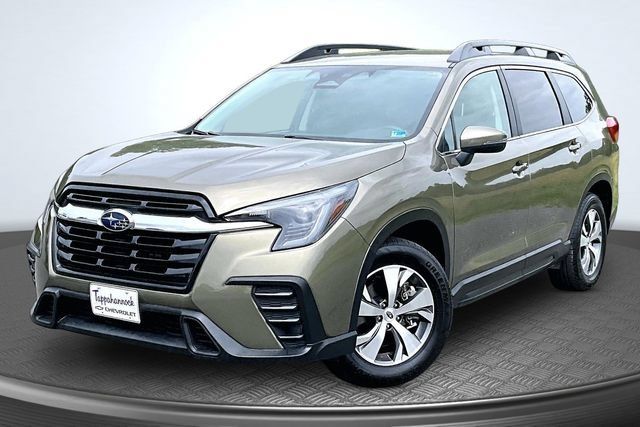 Used 2023 Subaru Ascent Premium AWD/4WD image 1