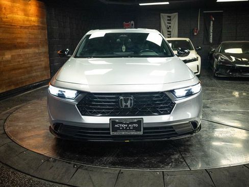 Used 2024 Honda Accord Sport image 4