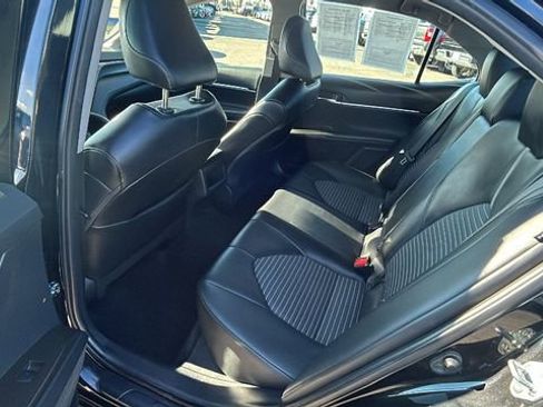 Used 2023 Toyota Camry SE image 15