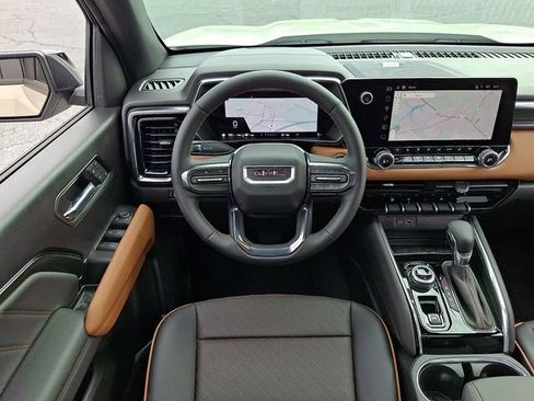 New 2026 GMC Canyon AT4 w/ Technology Plus Package AWD/4WD image 8
