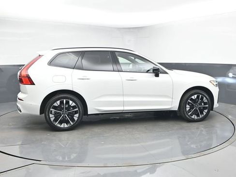 New 2026 Volvo XC60 B5 Plus w/ Protection Package Premier image 9