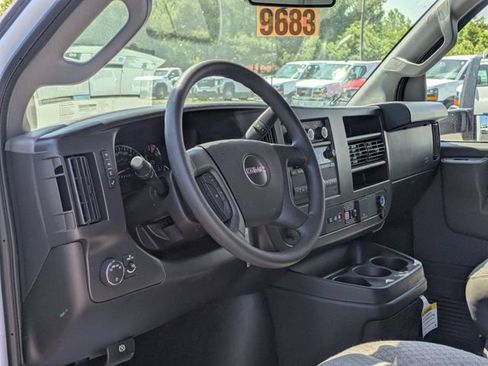 New 2026 GMC Savana 3500 Extended w/ Power Convenience Package RWD image 14