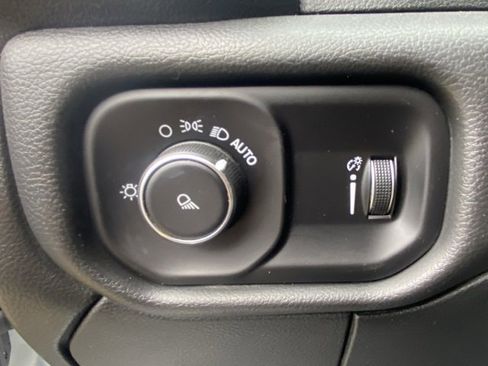 Used 2022 RAM 3500 Tradesman image 14