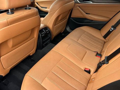 Used 2023 BMW 530e 530e iPerformance w/ Convenience Package image 12