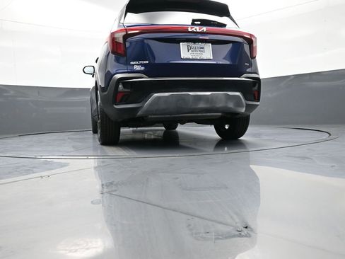 Certified 2025 Kia Seltos EX AWD/4WD image 30
