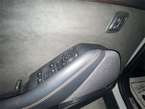 Used 2022 Ford Mustang Mach-E GT image 13