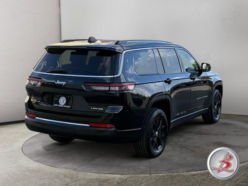 Used 2023 Jeep Grand Cherokee L Limited AWD/4WD image 7