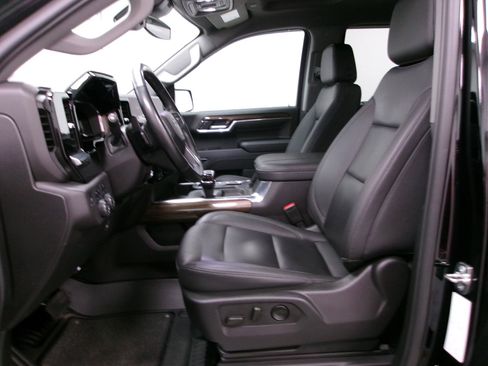 Used 2024 Chevrolet Silverado 1500 RST w/ Convenience Package II AWD/4WD image 7