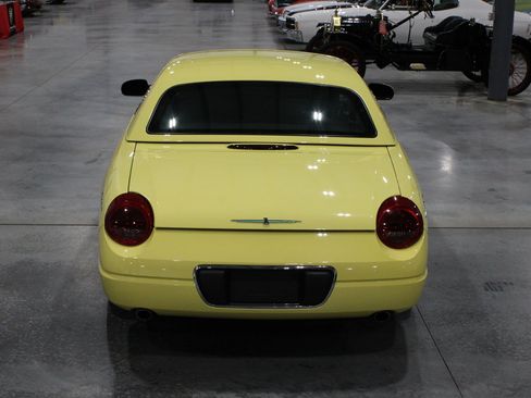 Used 2002 Ford Thunderbird RWD image 33