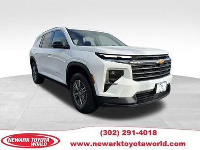 Used 2024 Chevrolet Traverse LT