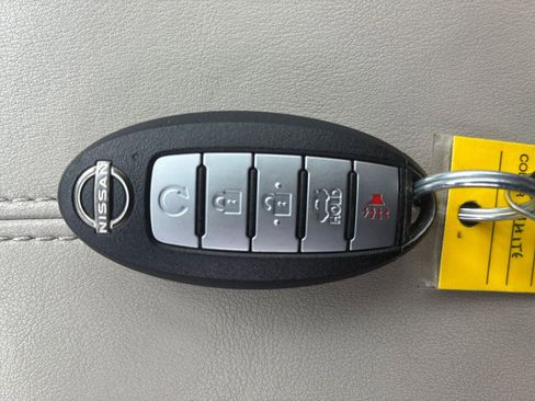 Used 2025 Nissan Altima 2.5 SV FWD image 27