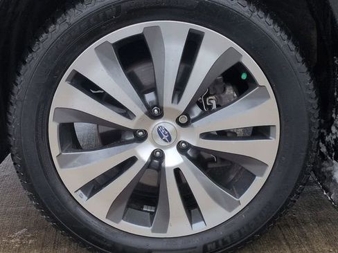 Used 2019 Subaru Ascent Limited image 10