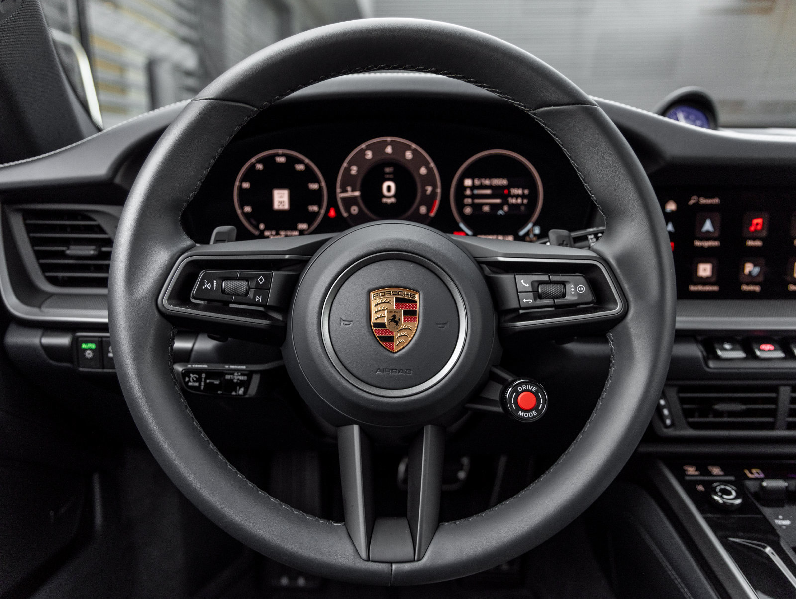 Certified 2025 Porsche 911 Carrera RWD image 30