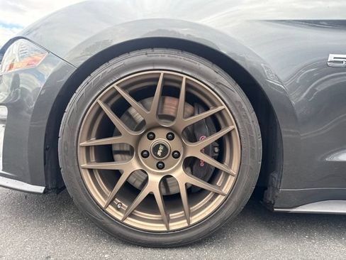 Used 2018 Ford Mustang GT Premium w/ GT Performance Package RWD image 6