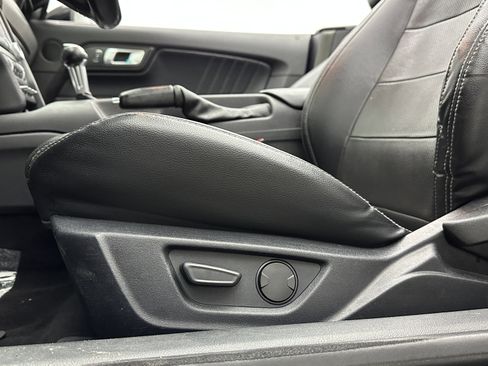 Used 2020 Ford Mustang Premium image 15