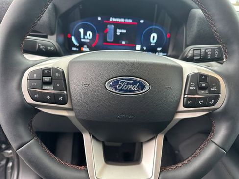 New 2026 Ford Explorer Active w/ Active Comfort Package image 19