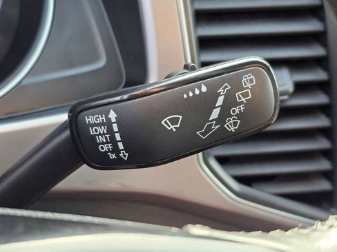Used 2019 Volkswagen Atlas SE FWD image 45
