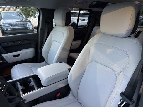 New 2025 Land Rover Defender 110 S AWD/4WD image 21