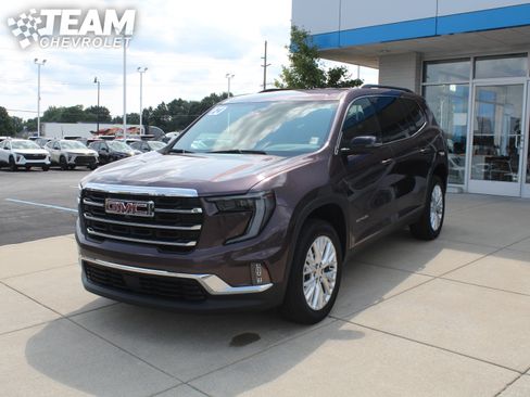 Certified 2024 GMC Acadia Elevation FWD image 8