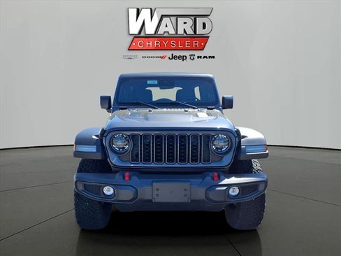 Used 2024 Jeep Wrangler Unlimited Rubicon AWD/4WD image 11