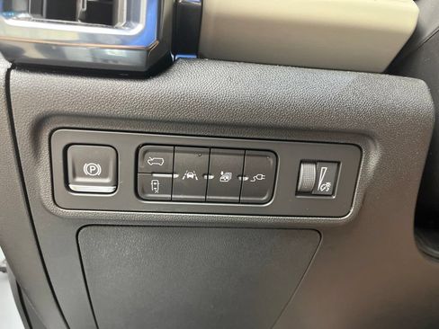 New 2026 GMC Hummer EV SUV AWD/4WD image 12