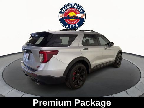 Used 2020 Ford Explorer ST w/ ST Street Pack image 6