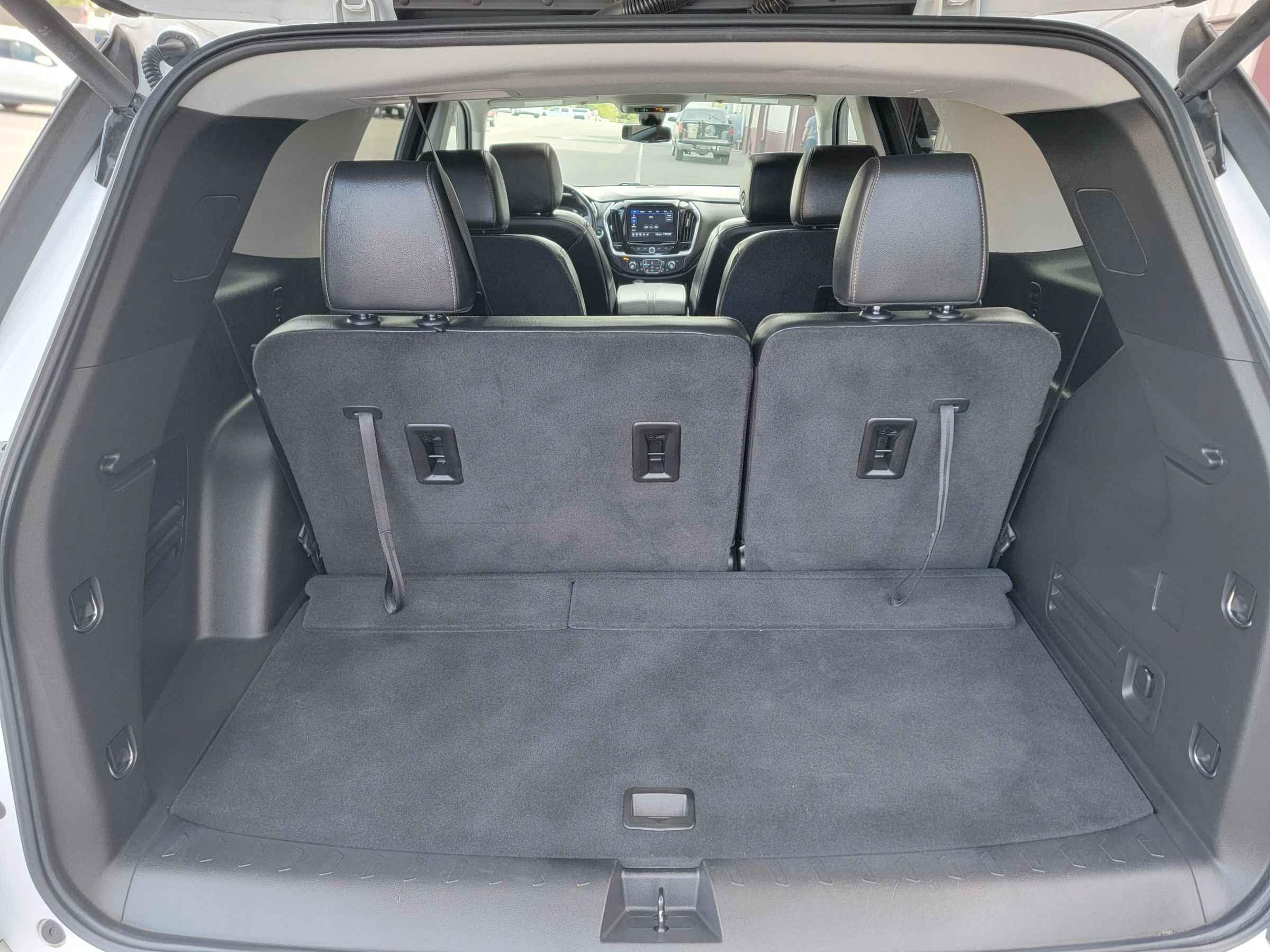 Used 2021 Chevrolet Traverse Premier AWD/4WD image 14