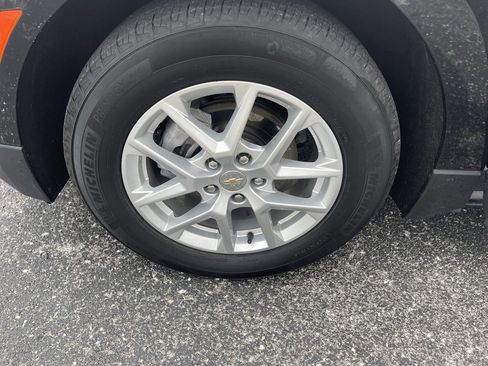 Used 2024 Chevrolet Equinox LT FWD image 31