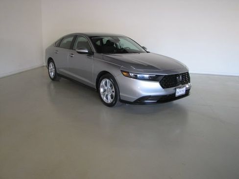 Used 2023 Honda Accord LX image 3